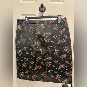 EUC Loft satin black floral skirt sz 12